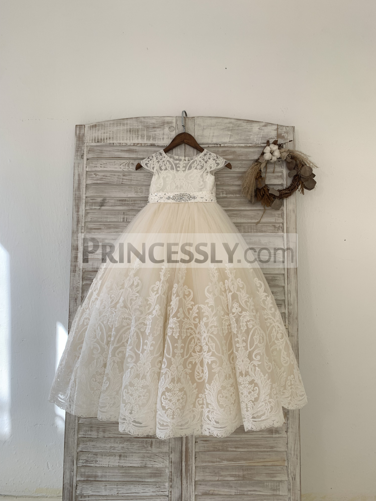 Princessly.com-K1004195-Cap Sleeves Lace Champagne Tulle Wedding Flower Girl Dress Kids Party Dress with Beaded Belt-31