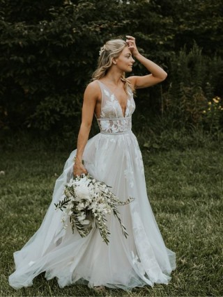 Ivory Lace Tulle Straps Deep V Back Wedding Party Dress