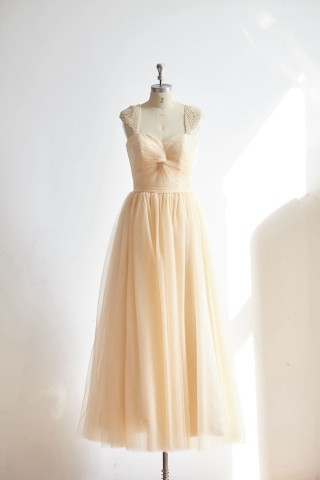 Sweetheart Champagne Tulle Pearl Cap Sleeves Long Prom Party Dress