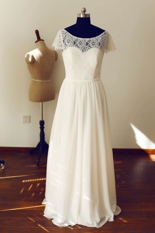 Short Sleeves See Through Back Ivory Lace Chiffon Wedding  Dress 