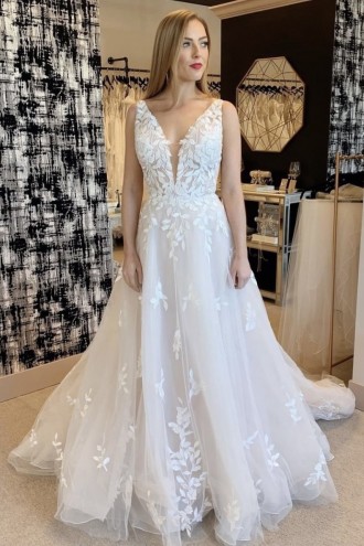 Princessly.com-K1004137-A-line Sleeveless Plunging Neck V-back Lace Tulle Long Bridal Dress-20
