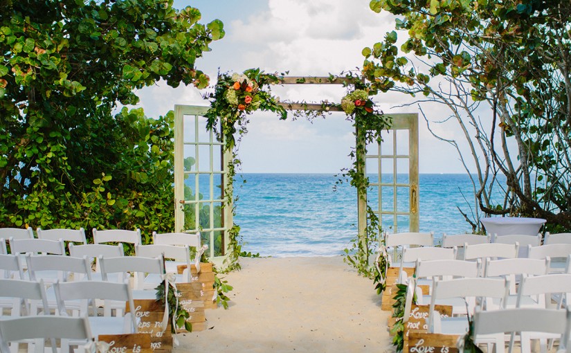 9 Fun And Unique Ideas For Perfect Beach Wedding
