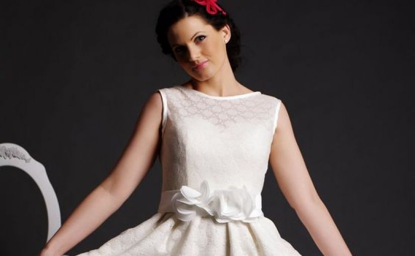 5 Most Beautiful Vintage Inspired, Retro Wedding Dresses