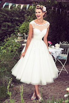 ball gown scoop tea-length tulle wedding dress