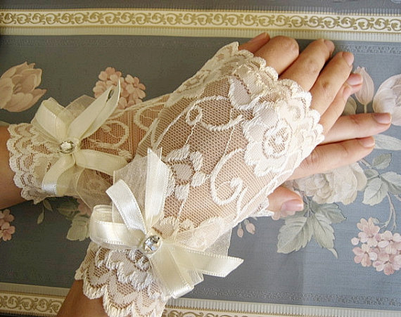 Ivory wedding gloves