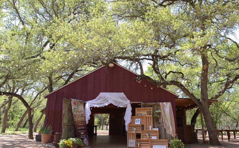 12 Best Rustic Ranch and Barn Wedding Venues in Texas