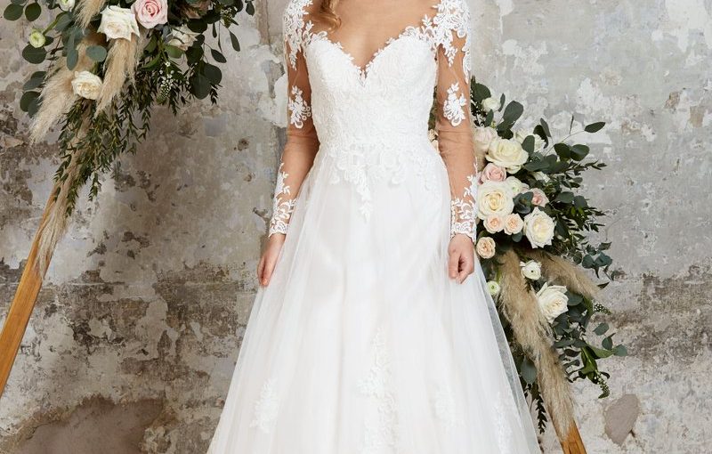 12 Classic White Sweetheart Neckline Wedding Dresses You’ll Love