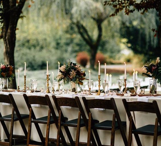 20 Earthly Toned Decor and Food Ideas for a Stylish Fall Garden Wedding